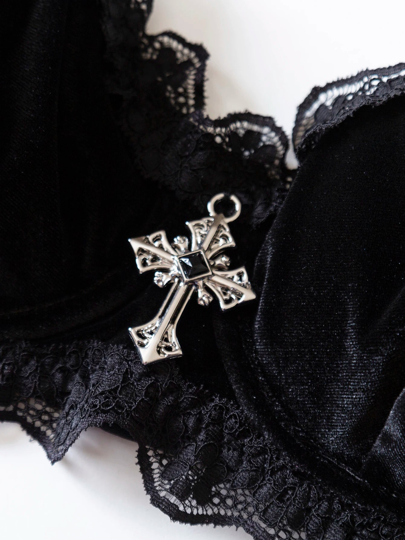 Selvaine Vintage Lace Set