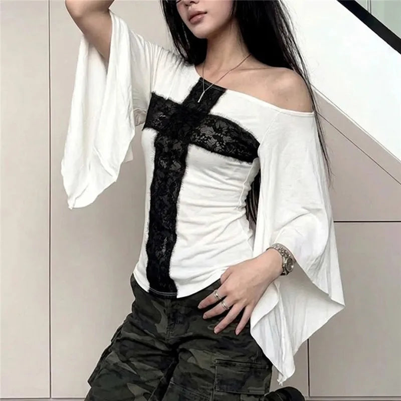 Valdris Cross Top