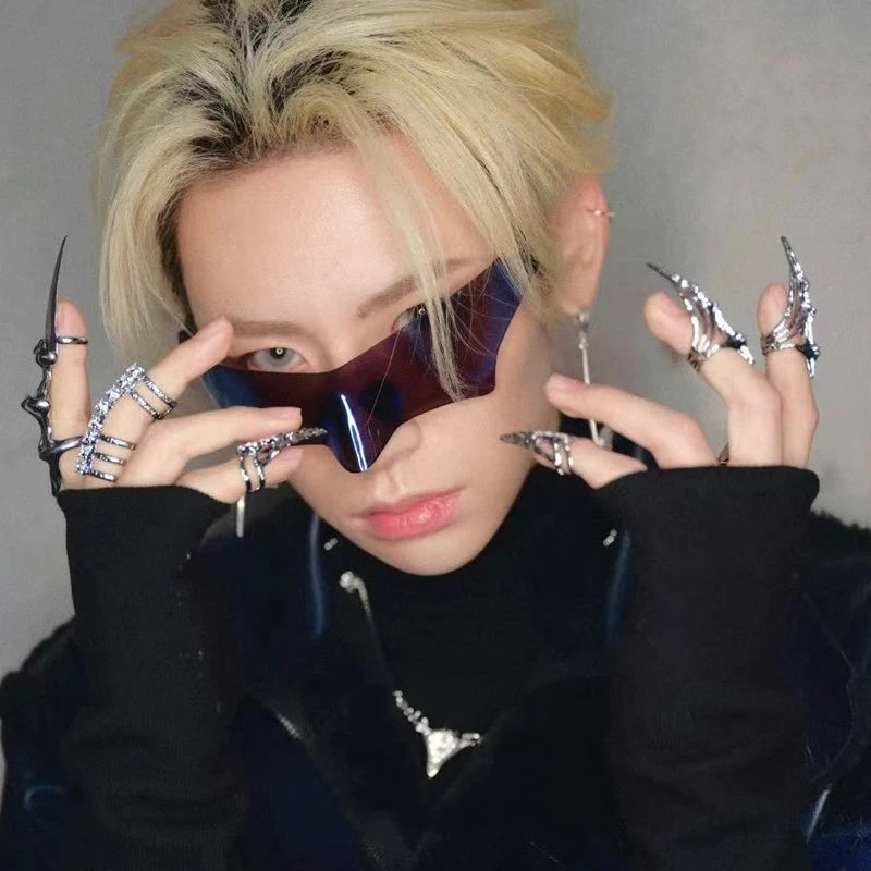 The Bone Tip Ring Set