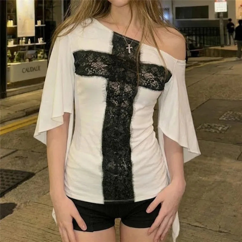 Valdris Cross Top
