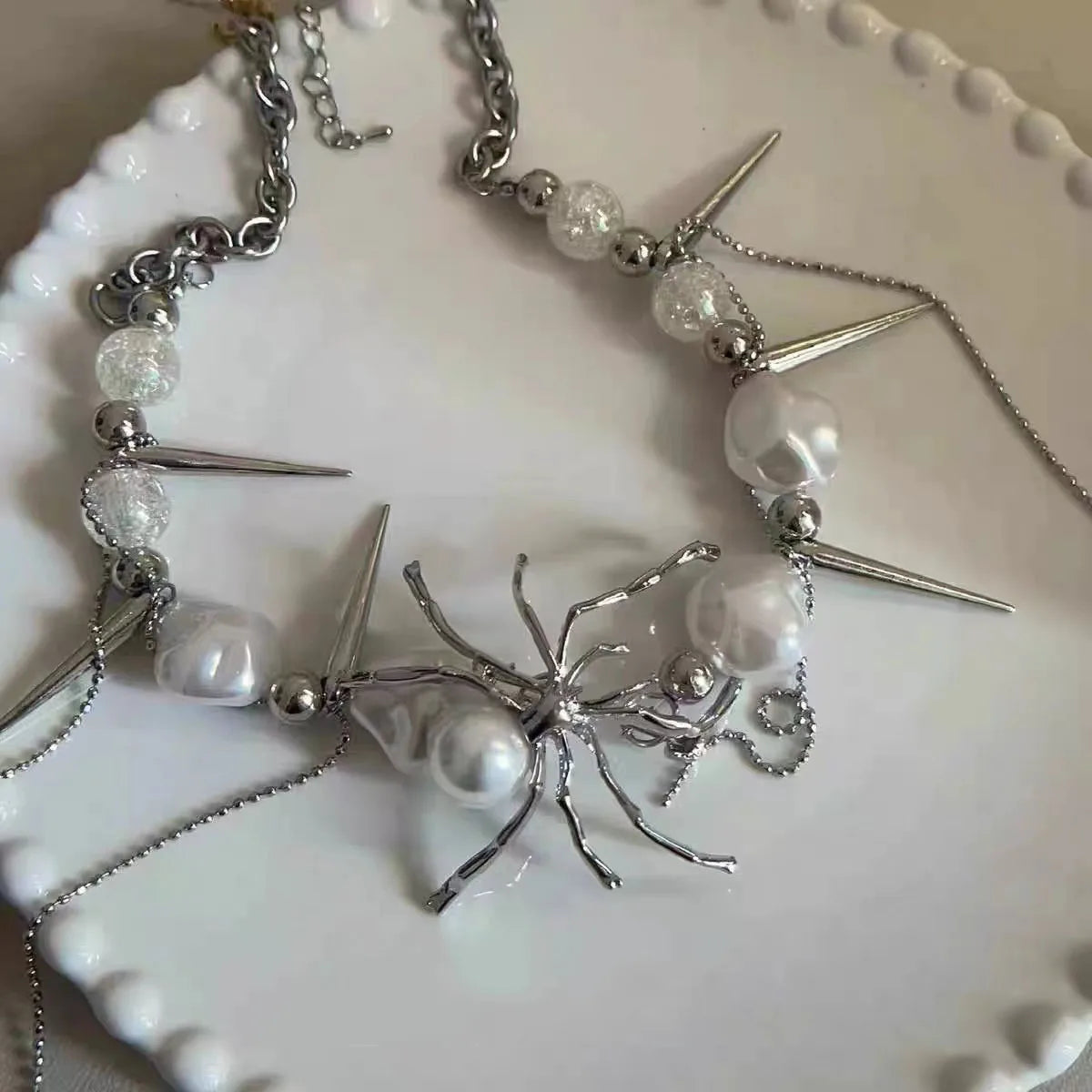Arakne Collar Chain